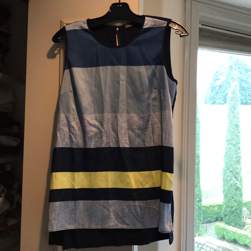 Vince Camuto top